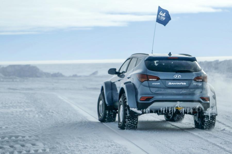  Hyundai Santa Fe by Arctic Trucks 2017 года  (фото 4 из 27)